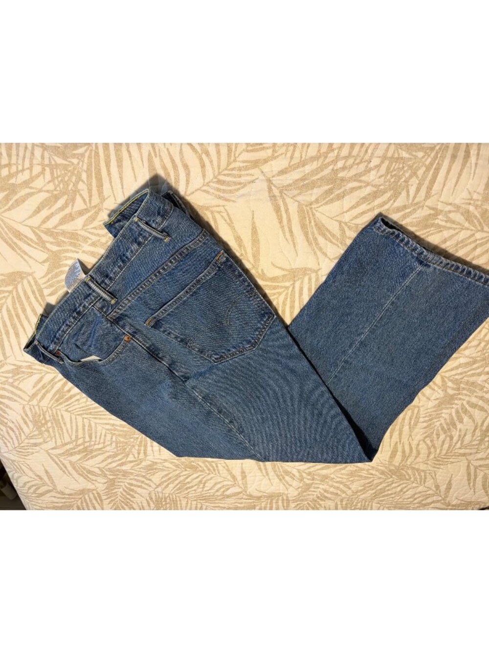 Levis Mens 550 Relaxed Fit Blue Denim Jeans W52 L32